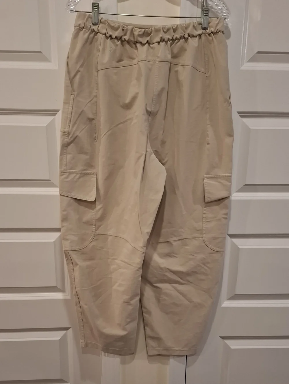 Lululemon Light Utilitech Cargo Pocket High Rise Pant Size 31